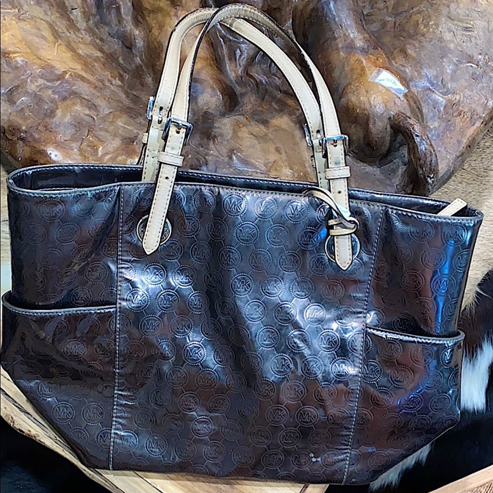 Silver Michael Kors purse!
